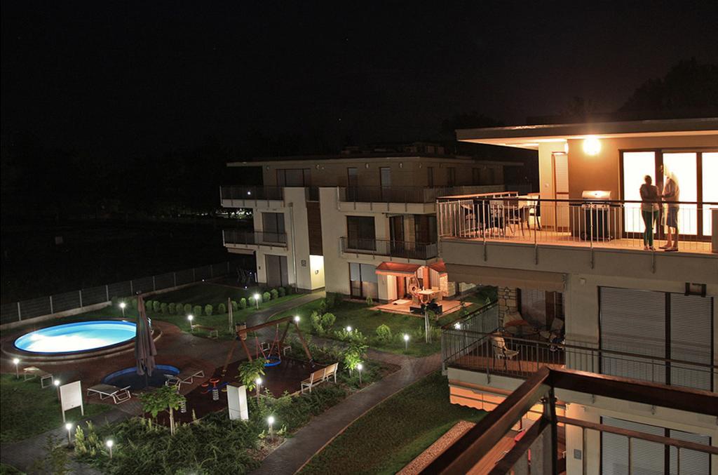 Lakeside Luxury Apartment Zamárdi Extérieur photo